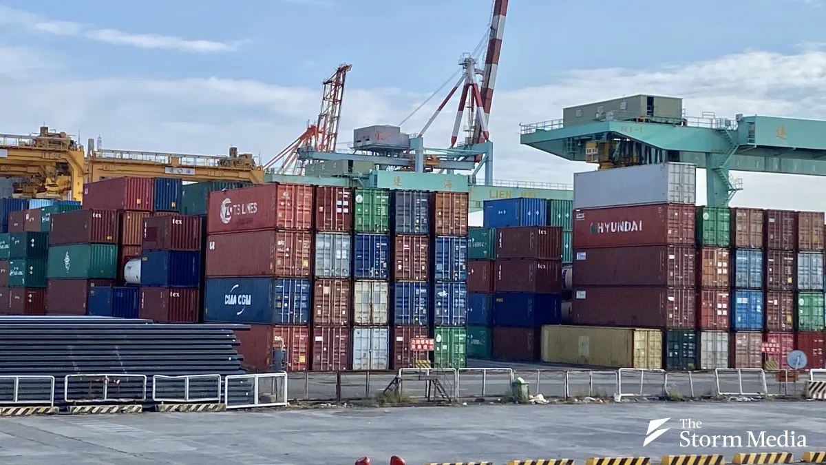The DGBAS forecasts 7.71% economic growth this year, with GDP surpassing the $1 trillion mark. (Photo by Chen Yi-tzu)