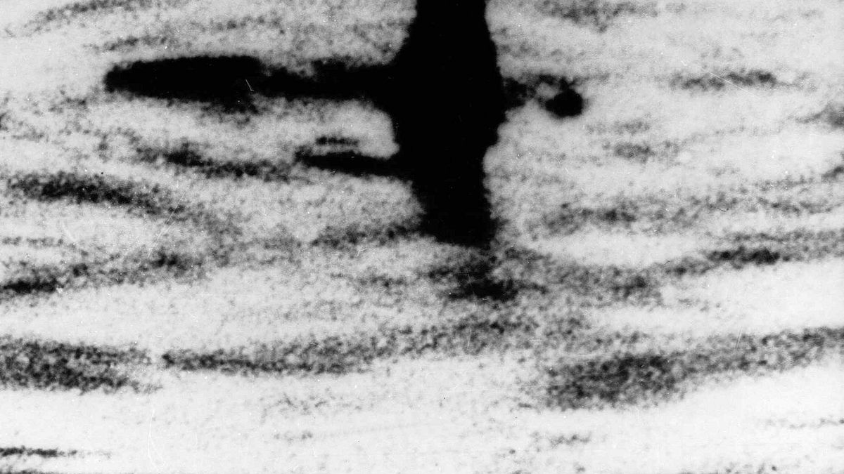 尼斯湖水怪最出名的一張照片,刊於1934年英國《每日郵報》頭版(AP) 尼斯湖水怪最出名的一張照片,刊於1934年英國《每日郵報》頭版(AP)