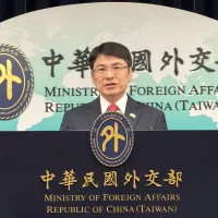 Ministry of Foreign Affairs spokesperson Hsiao Kuang-wei (蕭光偉) presided over a regular press briefing on the 23rd, responding to media questions on issues related to Taiwan and Lithuania. (Photo by Chung Ping-che) Ministry of Foreign Affairs spokesperson Hsiao Kuang-wei (蕭光偉) presided over a regular press briefing on the 23rd, responding to media questions on issues related to Taiwan and Lithuania. (Photo by Chung Ping-che)