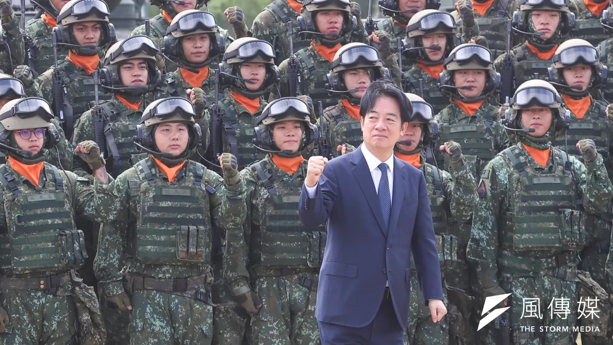 20251031-總統賴清德31日主持「陸軍裝甲第五八四旅聯兵三營換裝M1A2T戰車成軍典禮」。(顏麟宇攝)