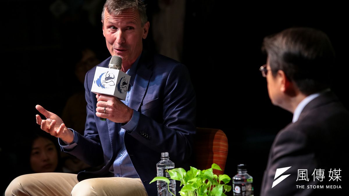 華盛頓郵報前北京分社社長 John Pomfret 20日出席思沙龍「1949中國內戰的七十年後」專題講座。(顏麟宇攝) 華盛頓郵報前北京分社社長 John Pomfret 20日出席思沙龍「1949中國內戰的七十年後」專題講座。(顏麟宇攝)