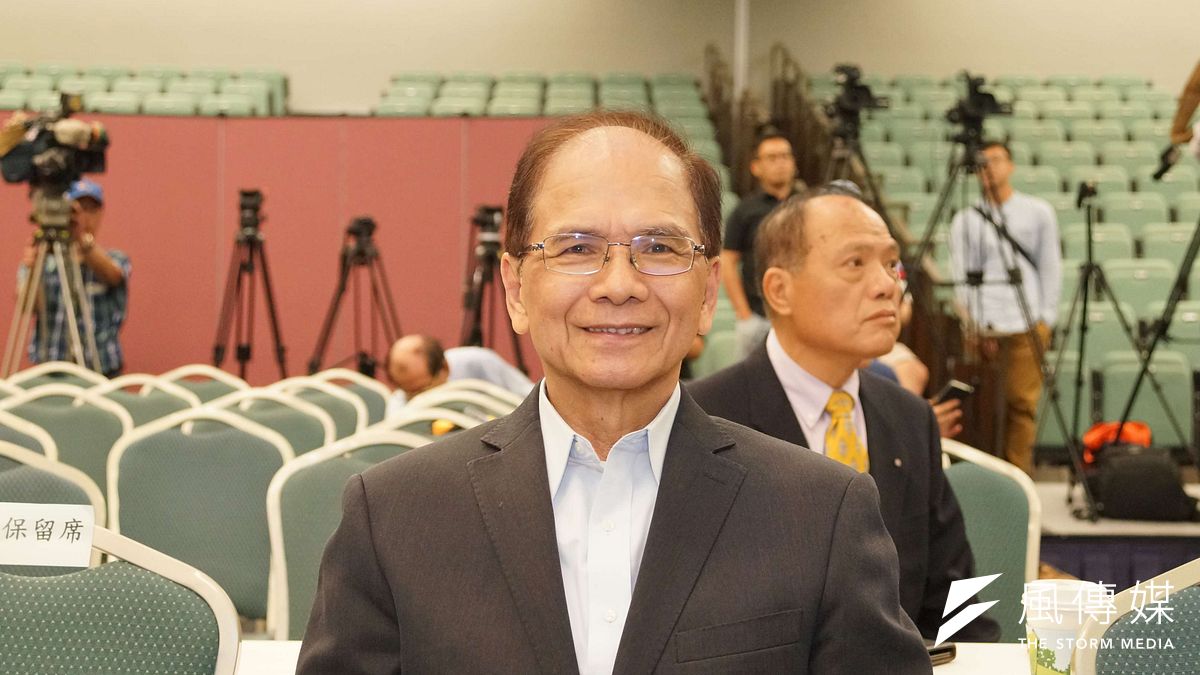 作者批評,游錫堃的台美建交幻想太不切實際。作者認為,蔡政府上台後因與大陸交惡而連失多個邦交國,民進黨人如今與其整天做台美建交的白日夢,不如先想辦法處理與索羅門群島的斷交危機。(資料照,盧逸峰攝) 作者批評,游錫堃的台美建交幻想太不切實際。作者認為,蔡政府上台後因與大陸交惡而連失多個邦交國,民進黨人如今與其整天做台美建交的白日夢,不如先想辦法處理與索羅門群島的斷交危機。(資料照,盧逸峰攝)