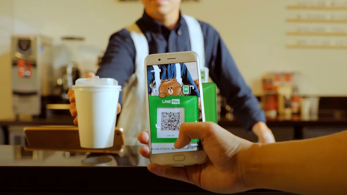行動支付平台LINE Pay會員數與營收逐年增加,成為台灣的行動支付龍頭。(圖/取自Youtube) 行動支付平台LINE Pay會員數與營收逐年增加,成為台灣的行動支付龍頭。(圖/取自Youtube)
