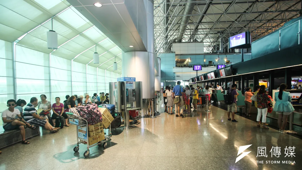 馬英九總統24日清晨出席桃園國際機場北跑道竣工啟用典禮時表示,桃機列名全球標竿機場,已非吳下阿蒙,未來發展一步都不能鬆懈。(資料照,林韶安攝)