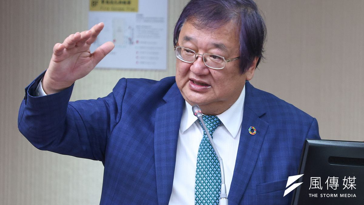 總統賴清德針對急診壅塞問題當面告誡衛福部長邱泰源(見圖),「明年不要看到醫院急診又出問題」。(顏麟宇攝) 總統賴清德針對急診壅塞問題當面告誡衛福部長邱泰源(見圖),「明年不要看到醫院急診又出問題」。(顏麟宇攝)