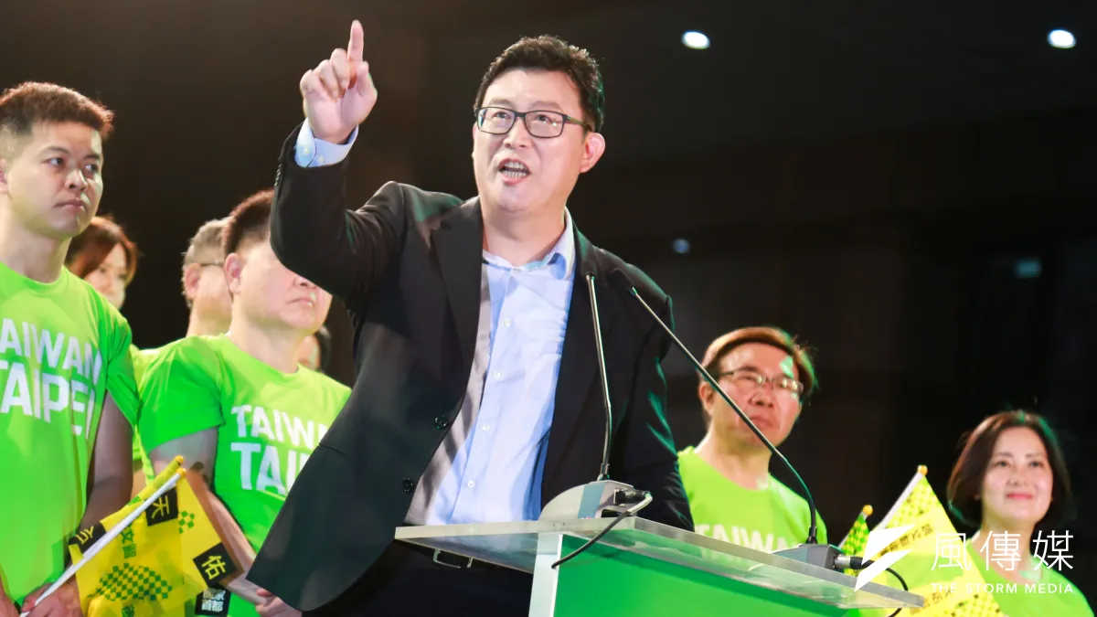 民進黨台北市長參選人姚文智,9月將啟動第二波「固樁」行程,將與27名市議員分別成立「聯合競選總部」,拉抬自身選情。(資料照,簡必丞攝)