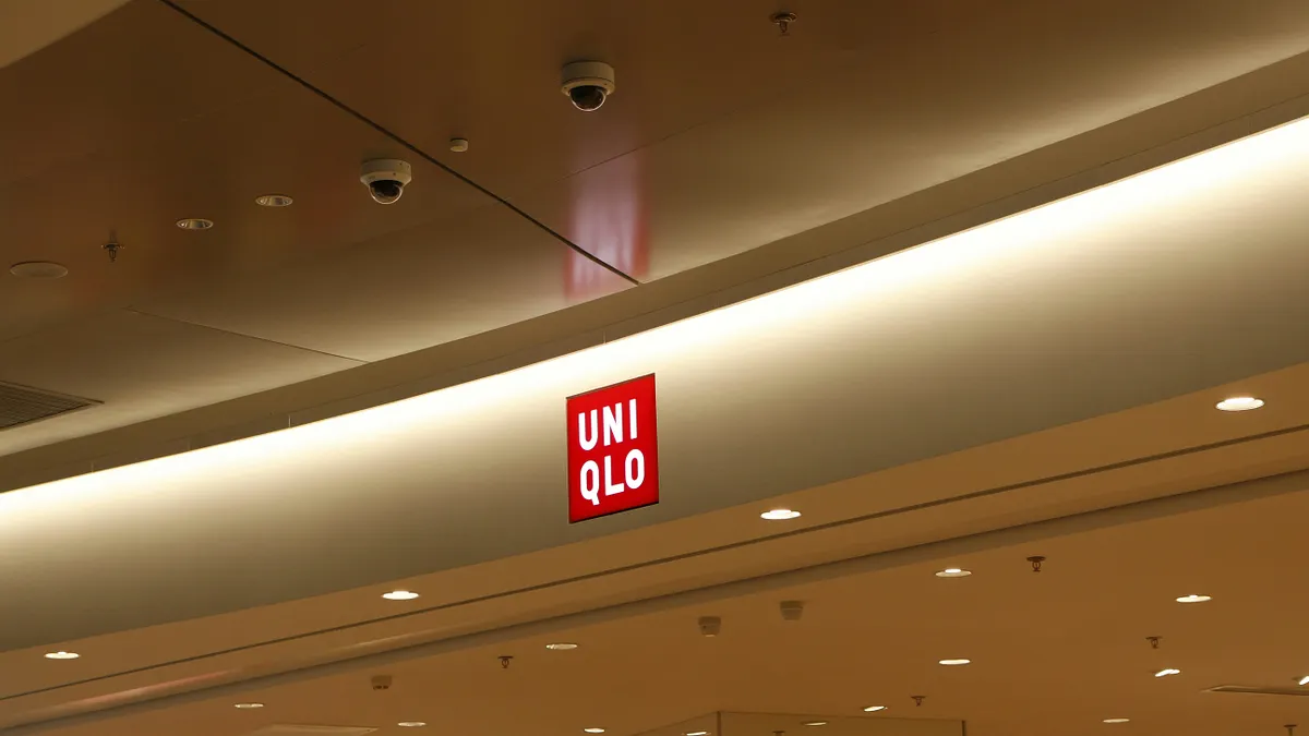 UNIQLO和GU感謝祭將開跑!自11月28日至12月4日,超過百款熱門商品將推出超殺優惠。(示意圖/取自unsplash)