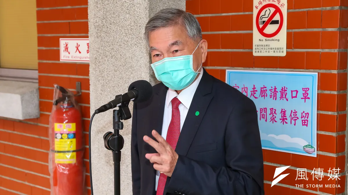 20200420-經濟部長沈榮津20日於立院接受媒體聯訪。(顏麟宇攝)