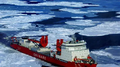 中國南極科考船雪龍號(新華網)