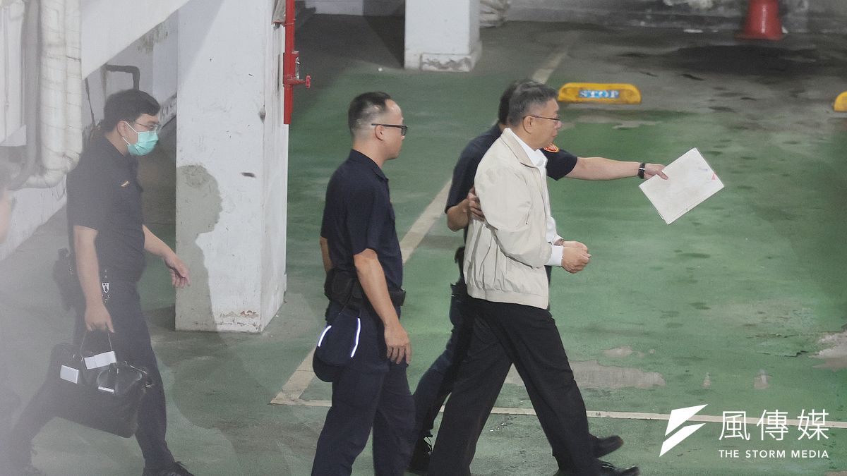 台北地裁、京華城案で柯文哲民衆党主席の勾留を決定。接見禁止も。(撮影:柯承惠) 台北地裁、京華城案で柯文哲民衆党主席の勾留を決定。接見禁止も。(撮影:柯承惠)