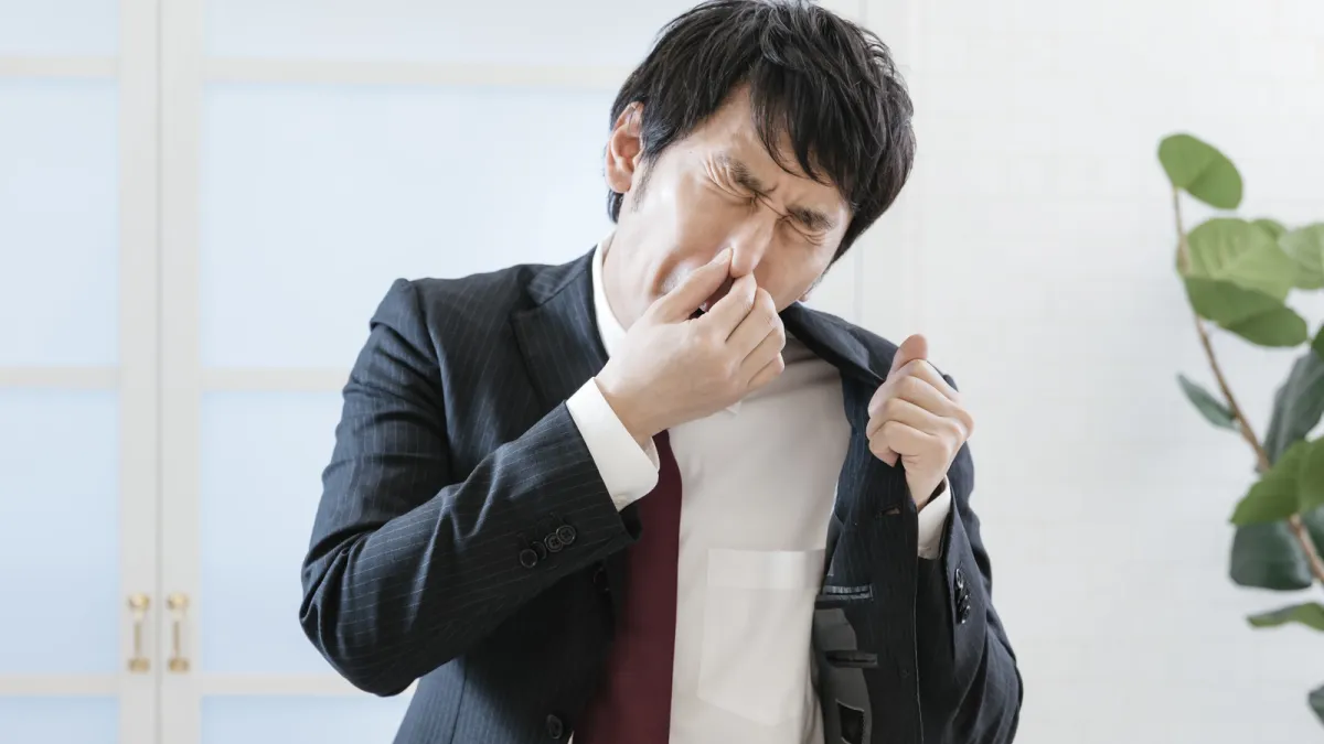 腎虛確實是會導致出汗多這種情況出現,但是容易出汗,並不一定就是腎虛。(示意圖非本人/すしぱく@pakutaso)