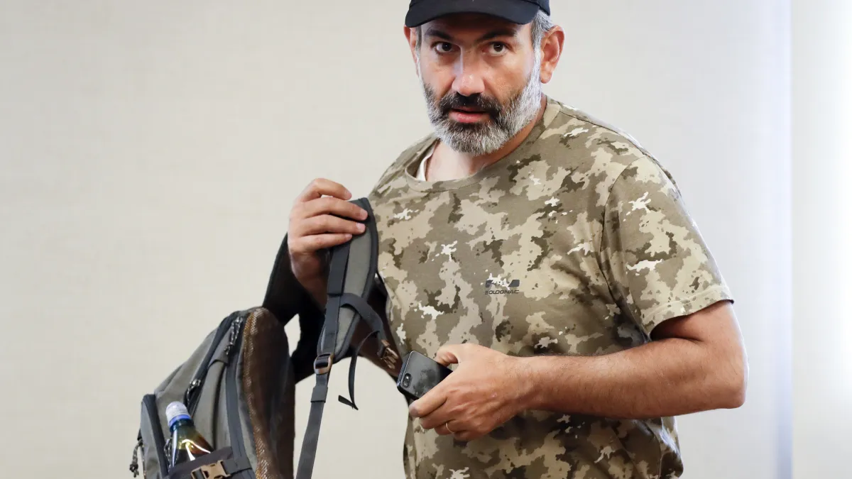 亞美尼亞反對黨領導人帕希尼揚(Nikol Pashinian)成功領導「公民不服從」運動,成為新任總理。(AP)