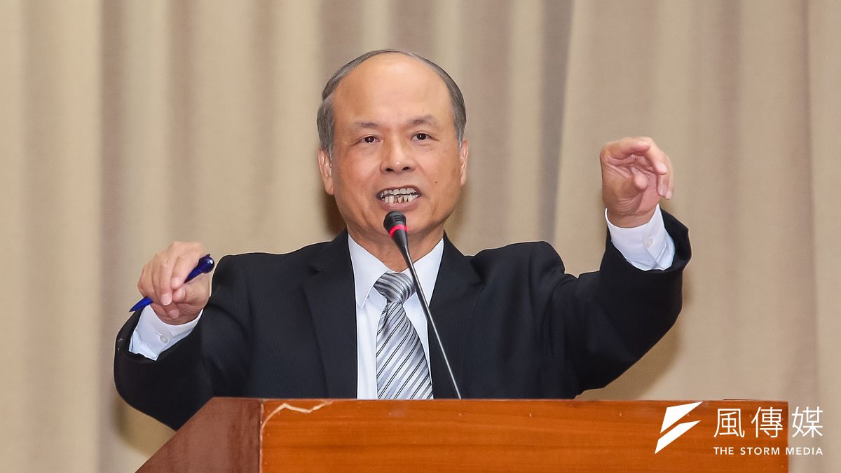 兆豐金控因涉嫌洗錢,遭美方開罰57億,北檢也分案調查,29日以證人身分約談前財政部長張盛和。(資料照,顏麟宇攝) 兆豐金控因涉嫌洗錢,遭美方開罰57億,北檢也分案調查,29日以證人身分約談前財政部長張盛和。(資料照,顏麟宇攝)