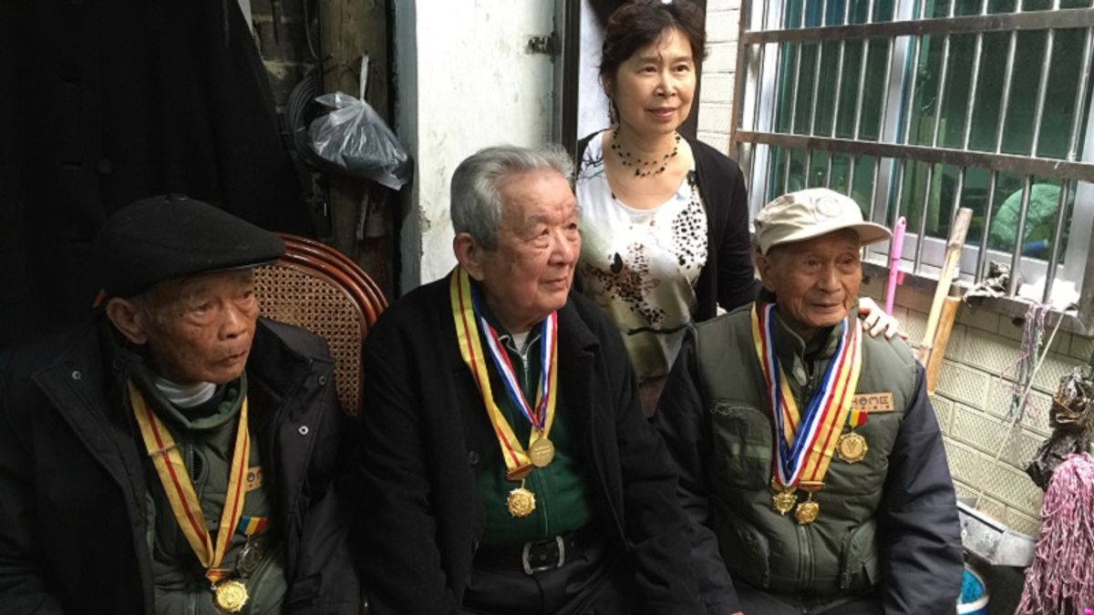 作者親訪三位依舊在世的中美合作所訓練營老兵。(張翎提供) 作者親訪三位依舊在世的中美合作所訓練營老兵。(張翎提供)