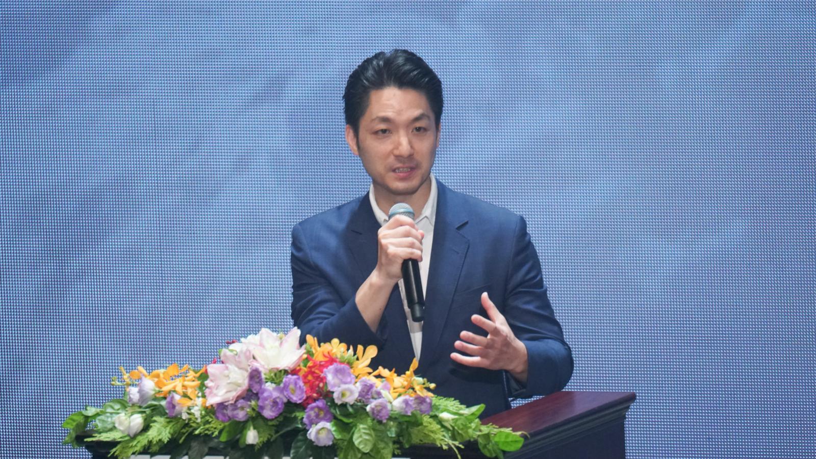 店家「蓋蔣萬安簽名」被洗1星 徐巧芯喊話別出征:我們沒必要跟青鳥一樣