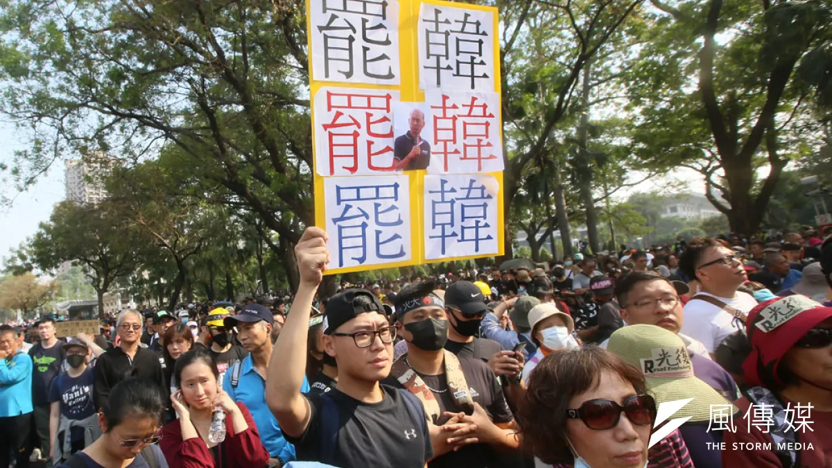 儘管武漢肺炎疫情仍讓民眾擔憂,但卻擋不住高雄市民罷韓的意念。日前民調有6成5的民眾表示6月6日會去投票。(柯承惠攝)
