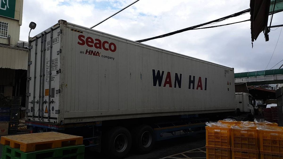 外銷香港的茂谷柑禮盒裝21日封櫃啟運。(圖/台中市政府提供) 外銷香港的茂谷柑禮盒裝21日封櫃啟運。(圖/台中市政府提供)