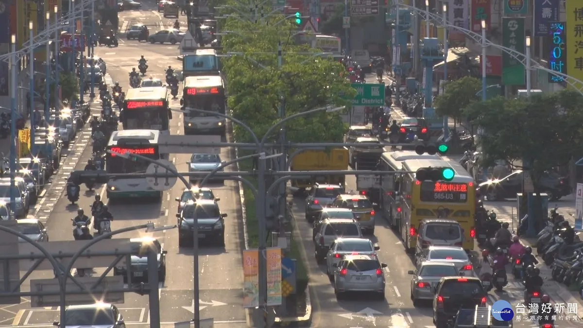 蘆洲中山一路號誌不連貫 民代要求改善