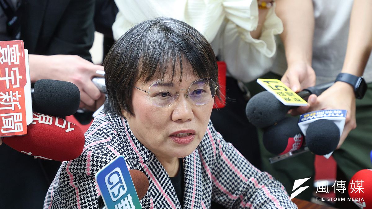 國台辦26日公布台獨打手舉報郵件323封,被舉報者有內政部長劉世芳、民進黨立委沈伯洋、吳思瑤、黃捷,支援「黑熊學院」的曹興誠,網紅溫子瑜(八炯)、陳柏源(閩南狼)共11人。(顏麟宇攝) 國台辦26日公布台獨打手舉報郵件323封,被舉報者有內政部長劉世芳、民進黨立委沈伯洋、吳思瑤、黃捷,支援「黑熊學院」的曹興誠,網紅溫子瑜(八炯)、陳柏源(閩南狼)共11人。(顏麟宇攝)