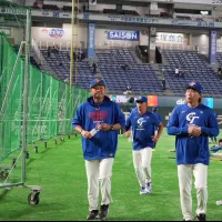 WBC東京ドームラウンド。日台戦のプレイボールを前に、打順の意圖について語る台湾代表の曾豪駒監督(左)=6日(写真/張庭瑜撮影) WBC東京ドームラウンド。日台戦のプレイボールを前に、打順の意圖について語る台湾代表の曾豪駒監督(左)=6日(写真/張庭瑜撮影)