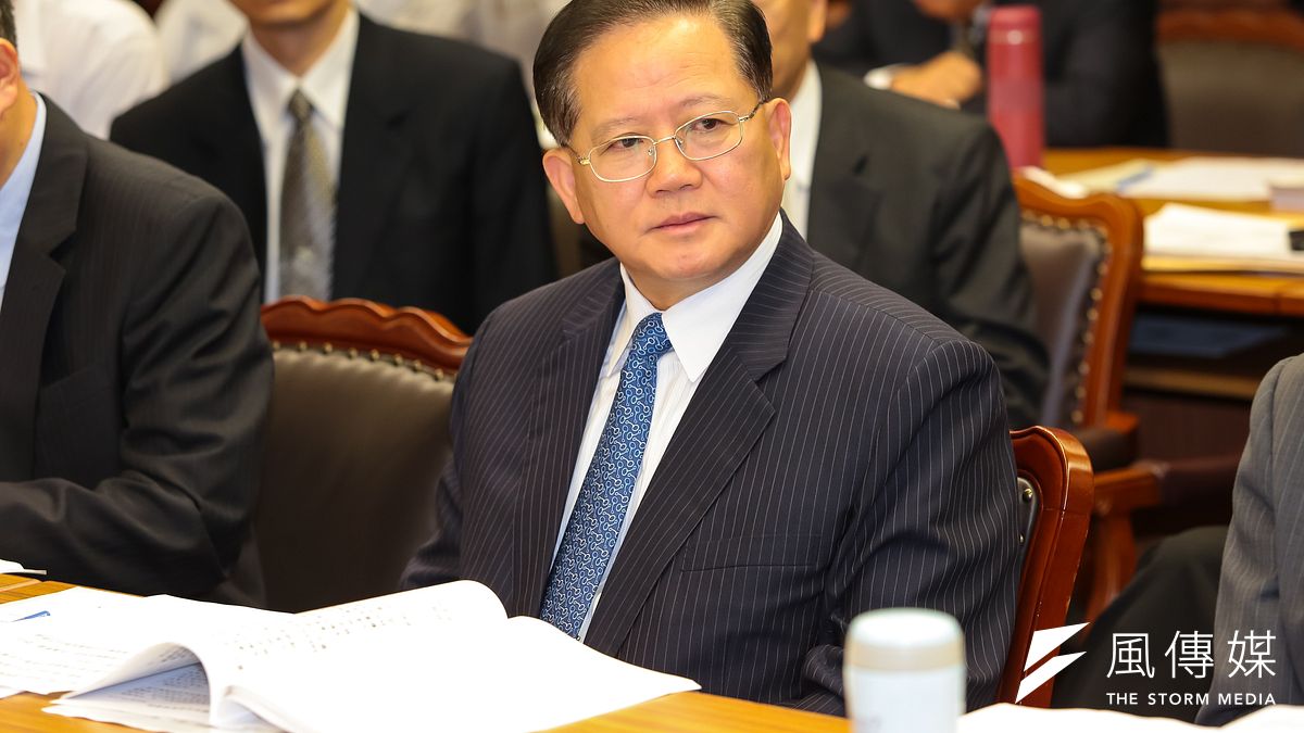 針對砍警案,警政署長陳國恩表示,未來警員視勤務需要配槍。(資料照片,顏麟宇攝) 針對砍警案,警政署長陳國恩表示,未來警員視勤務需要配槍。(資料照片,顏麟宇攝)