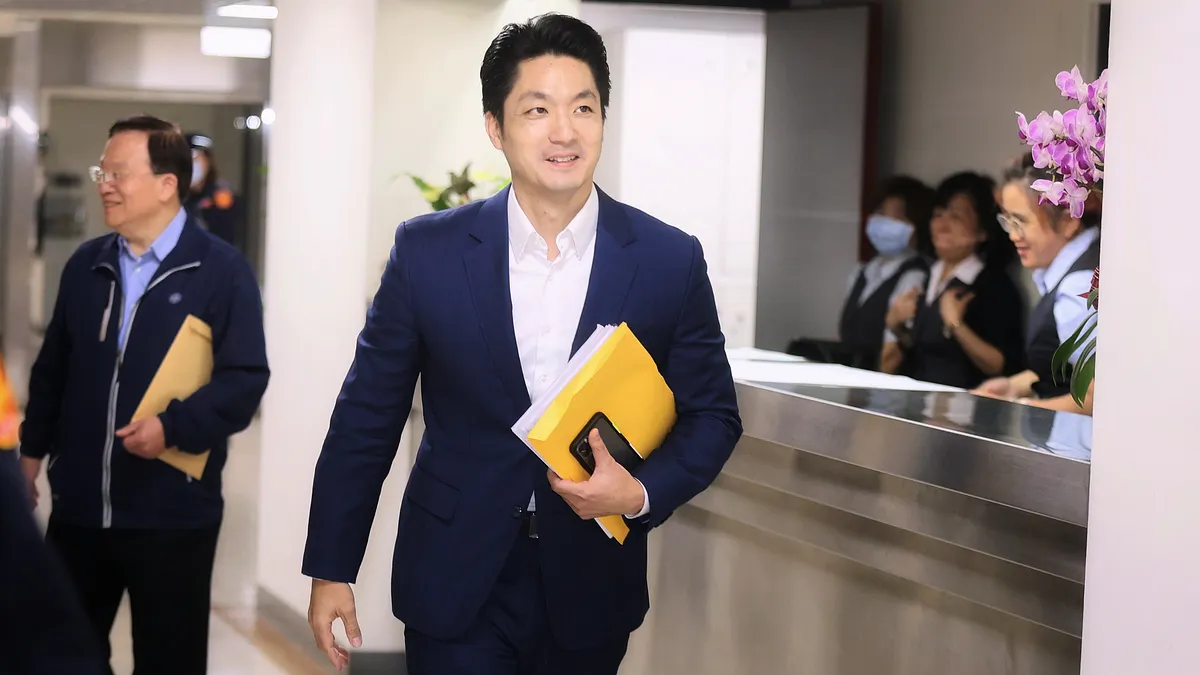 針對2026台北市長選戰,最新民調顯示,現任市長蔣萬安在各種對戰組合中都保持領先。(資料照,柯承惠攝) 針對2026台北市長選戰,最新民調顯示,現任市長蔣萬安在各種對戰組合中都保持領先。(資料照,柯承惠攝)