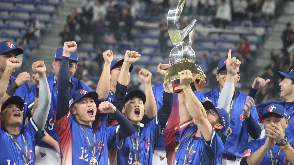 世界棒球12強決賽,台灣戰勝日本奪冠,為中華隊創造歷史性勝利。(黃信維攝) 世界棒球12強決賽,台灣戰勝日本奪冠,為中華隊創造歷史性勝利。(黃信維攝)