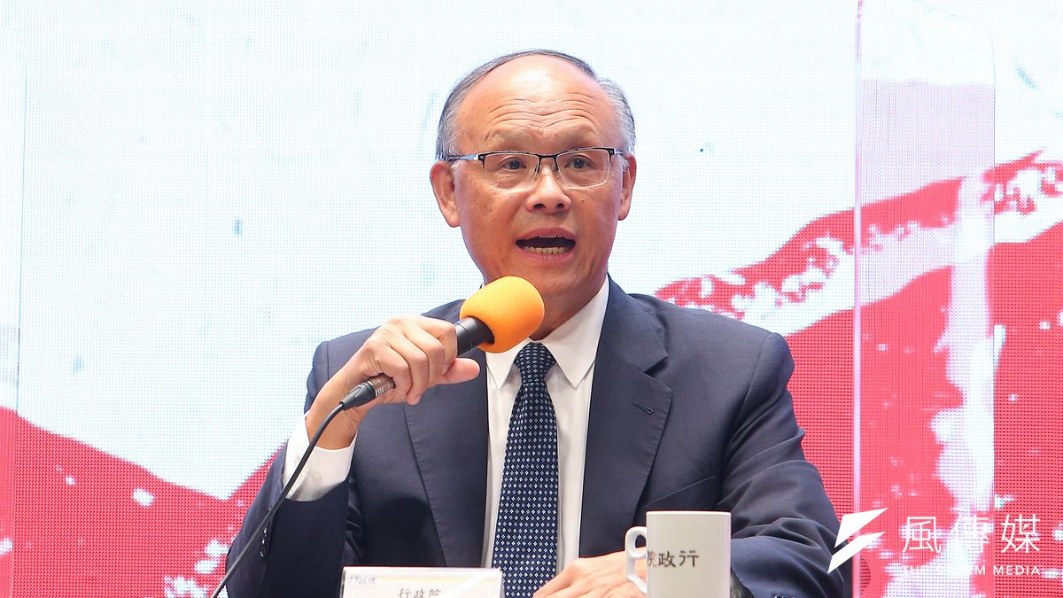 總統蔡英文宣布開放美豬美牛政策,行政院政務委員鄧振中表示,「台美BTA談判,預計還有一段路要走,但我們樂觀看待。」(顏麟宇攝) 總統蔡英文宣布開放美豬美牛政策,行政院政務委員鄧振中表示,「台美BTA談判,預計還有一段路要走,但我們樂觀看待。」(顏麟宇攝)