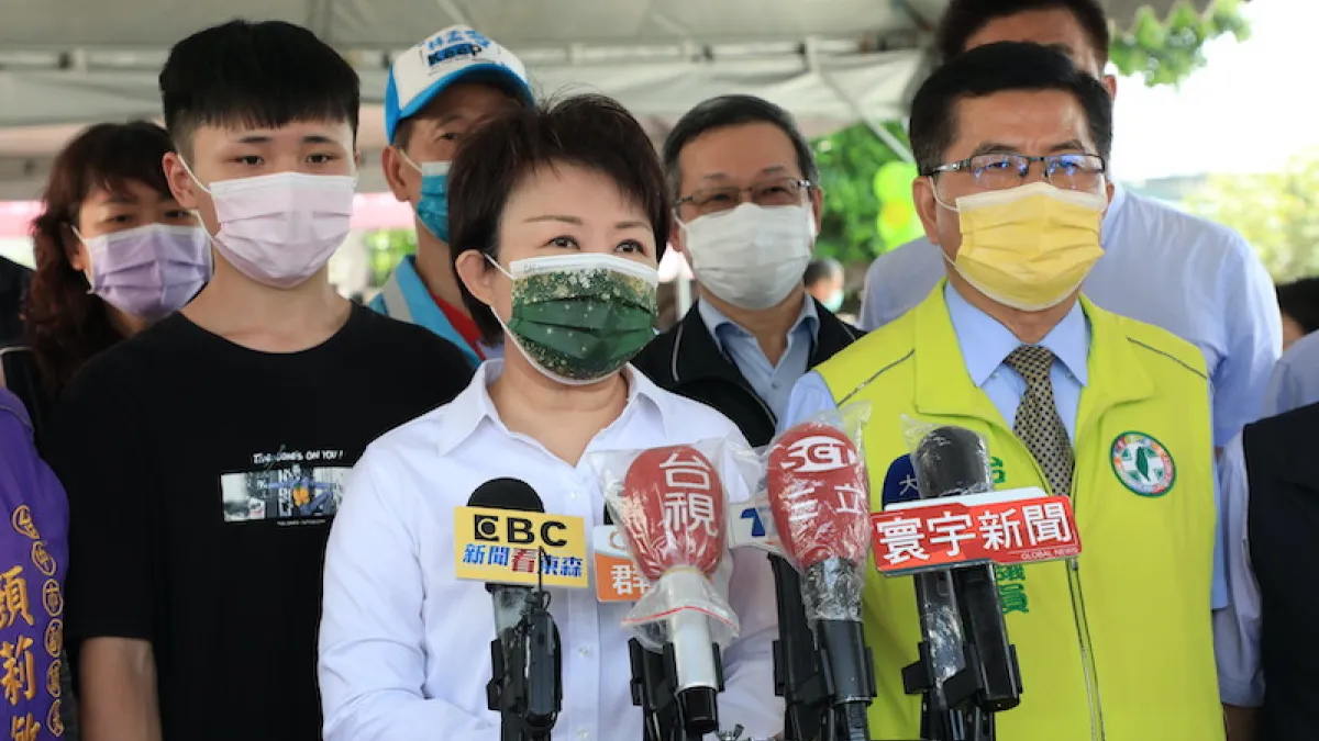 《臺北臺中米其林指南 2021》必比登推介名單台中有33家業者,台中市長盧秀燕表示,市府會率先發展美食經濟。(圖/台中市政府提供)