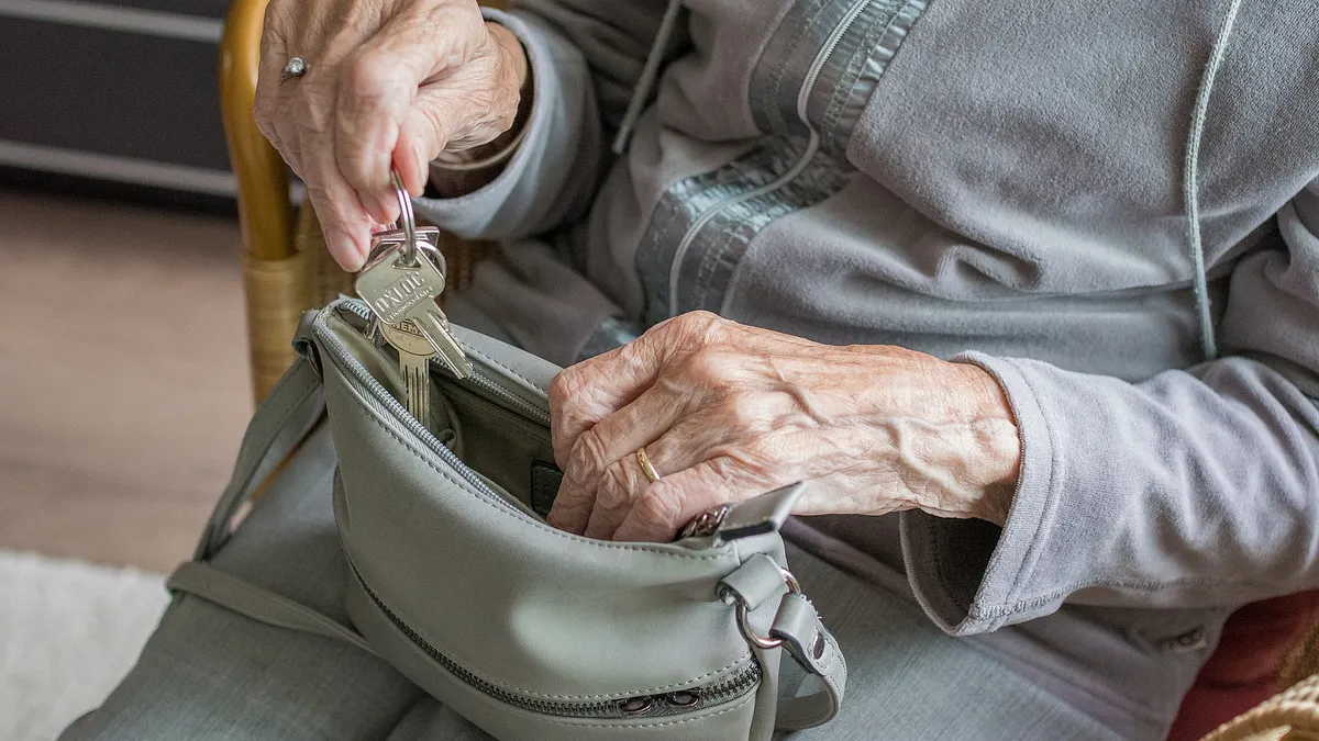 勞保老年年金設有展延年金給付的選項,每延後1年,給付金額將增加4%,最多可增加至20%。(示意圖 / 取自Pixabay) 勞保老年年金設有展延年金給付的選項,每延後1年,給付金額將增加4%,最多可增加至20%。(示意圖 / 取自Pixabay)