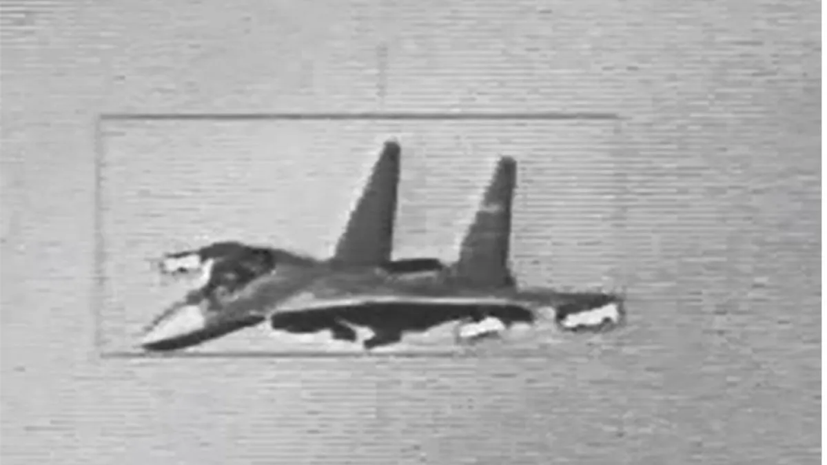 台灣曾在解放軍進行聯合戰備警巡時,以F-16V戰機上一項最先進配備鎖定殲-16戰機,顯示「看得到就打得到」的戰力。(國防部提供)