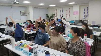 樂齡活動設計與帶領員工教育訓練實況。(圖/勞動力發展署桃竹苗分署提供)