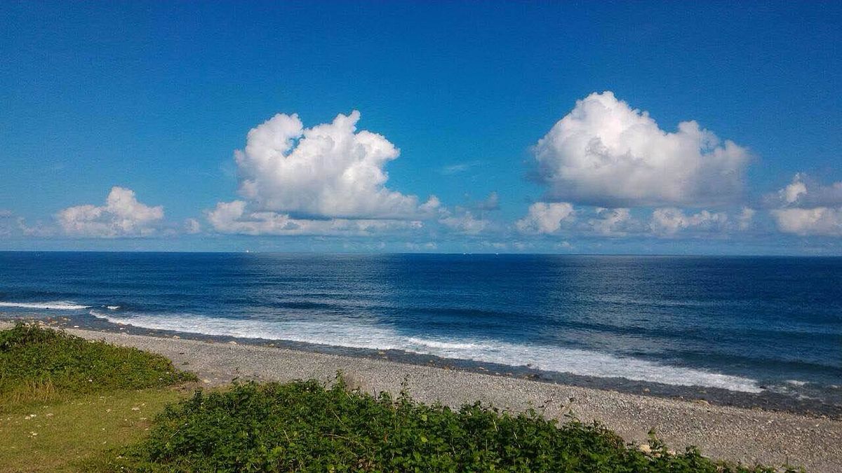 太平洋壯麗的風光。(圖/擷取自花蓮觀光粉絲團@facebook) 太平洋壯麗的風光。(圖/擷取自花蓮觀光粉絲團@facebook)