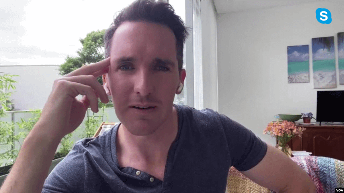 美國之音通過Skype採訪澳洲廣播公司前駐華記者比爾・博圖斯。(美國之音) 美國之音通過Skype採訪澳洲廣播公司前駐華記者比爾・博圖斯。(美國之音)