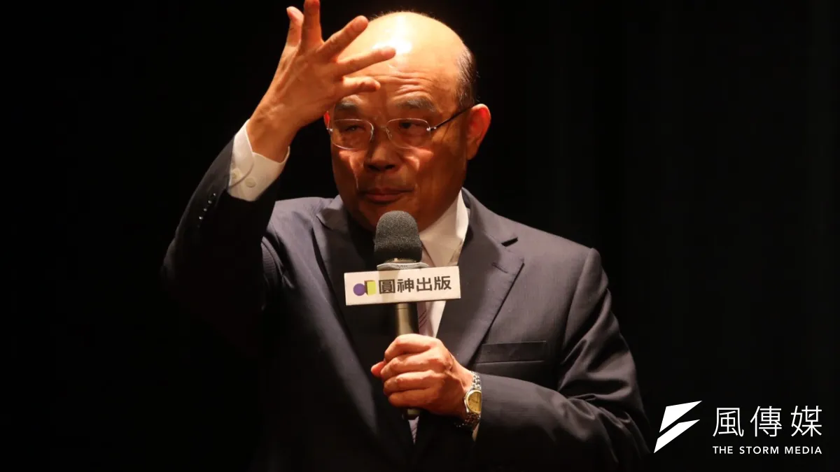 針對換柱議題,蘇貞昌今表示,國民黨內「有人機關算盡太聰明」,最後究竟會害了誰的性命,他套用知名主播的口頭禪,「讓我們繼續看下去」。(蔡耀徵攝)