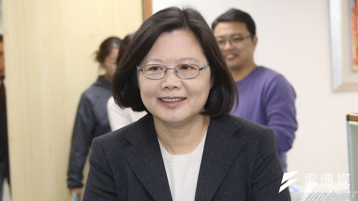 民進黨黨主席蔡英文宣布,明天上午將到黨中央登記參選。(資料照片,吳逸驊攝) 民進黨黨主席蔡英文宣布,明天上午將到黨中央登記參選。(資料照片,吳逸驊攝)