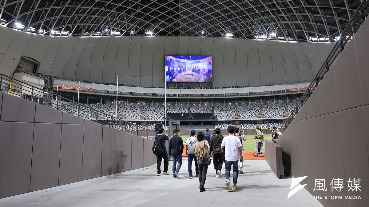 經歷32年的長久「孵蛋」,台北大巨蛋總算完工開幕。(資料照,顏麟宇攝) 經歷32年的長久「孵蛋」,台北大巨蛋總算完工開幕。(資料照,顏麟宇攝)