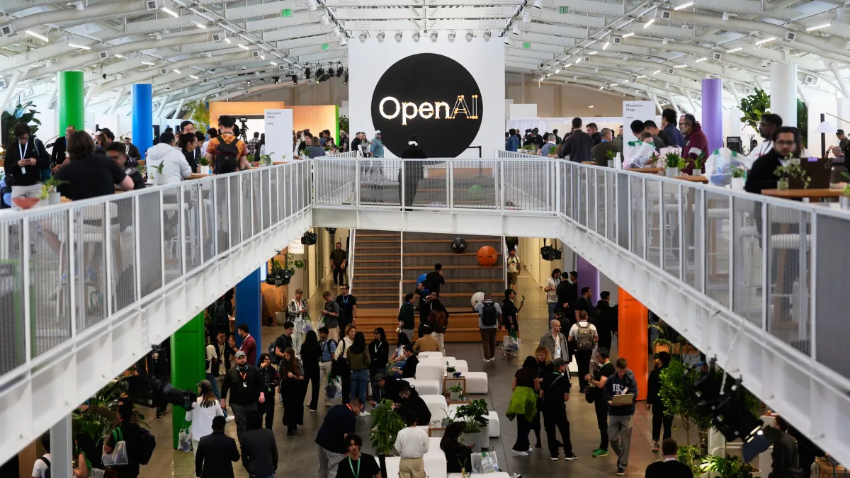 OpenAIはGoogle Cloudとの提携を発表し、自社のAIモデルを同クラウドプラットフォームで提供する。(資料写真、AP通信)