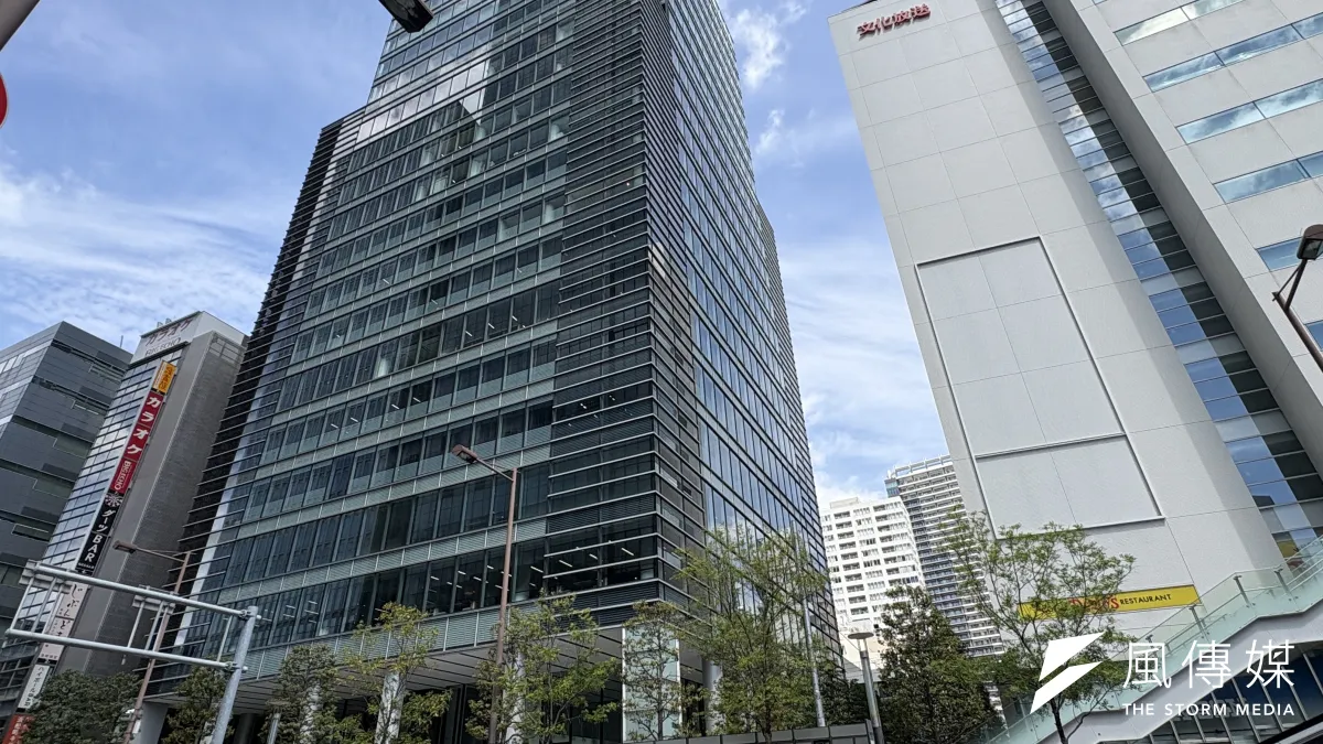 日本東京都濱松町車站旁的大樓。