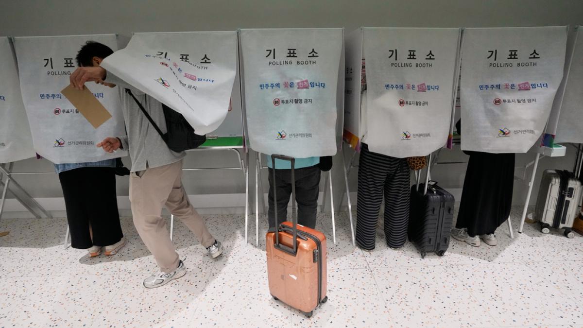 南韓選舉亂象頻傳!全國一共67處「選票不足」,中選會主委引咎辭職