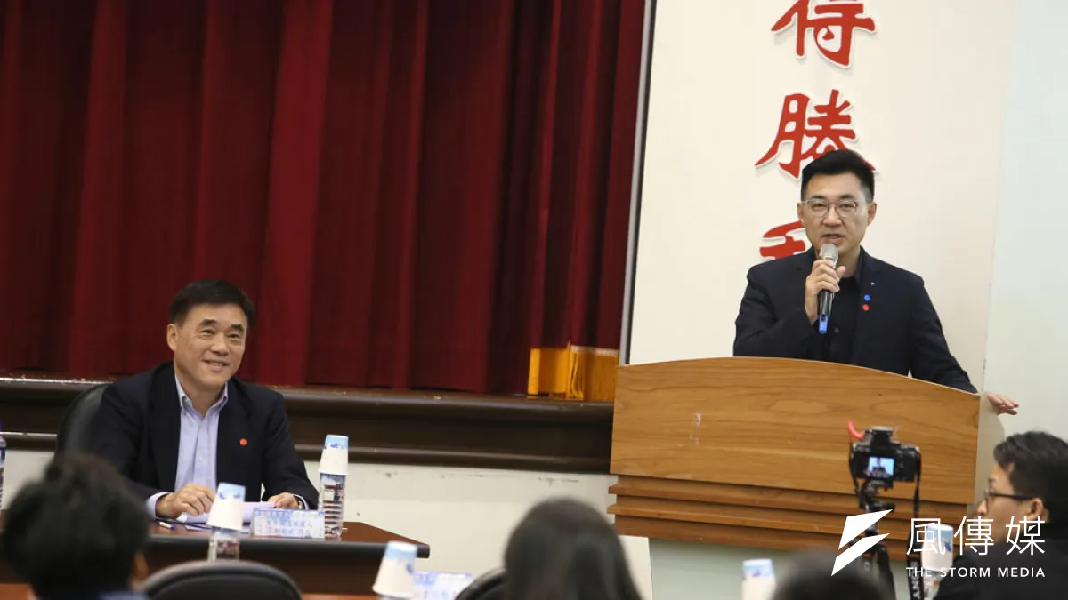 郝龍斌(左)和江啟臣(右)對黨主席延選態度不一。(柯承惠攝)