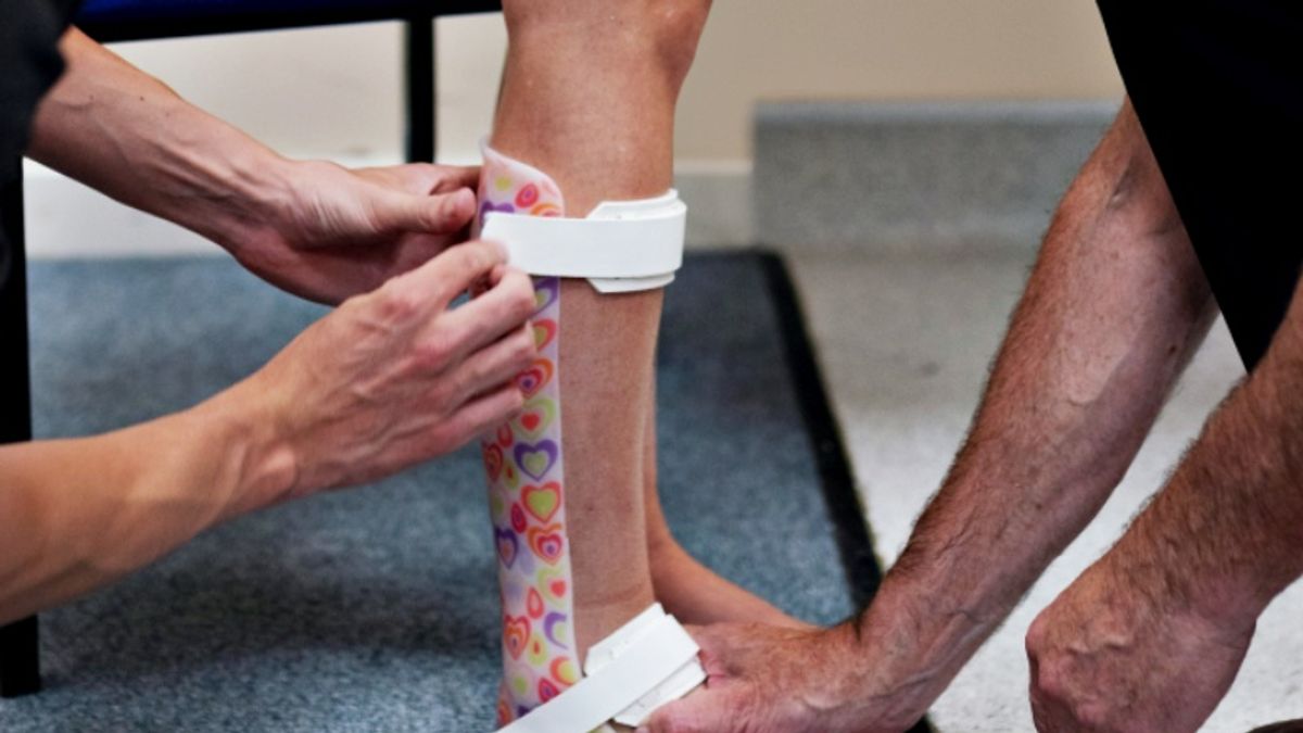 楊男自行使用了強效鎮定劑吩坦尼後,將自身腳趾砸碎就醫詐保。(示意圖/圖/pexels) 楊男自行使用了強效鎮定劑吩坦尼後,將自身腳趾砸碎就醫詐保。(示意圖/圖/pexels)