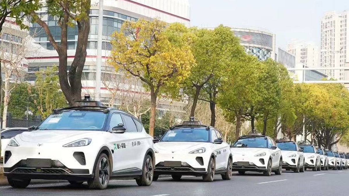 美國落後了!經濟學人:中國RoboTaxi有「2大優勢」,率先衝進無人駕駛新時代?