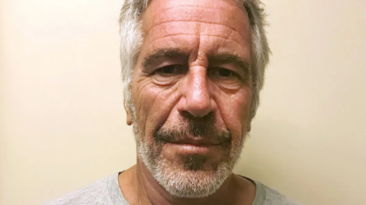政商通吃的億萬富豪艾普斯坦遭起訴人口販運罪後在獄中自殺。(AP)
