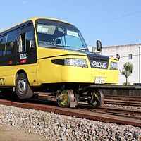 15秒でバスから列車に変身!日本製DMVはまさに「バス界のトランスフォーマー」! 15秒でバスから列車に変身!日本製DMVはまさに「バス界のトランスフォーマー」!