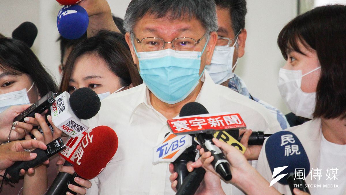 對於疫情升到第3級,柯文哲表示,就盡量留在家裡,沒必要不要外出。(資料照,蔡親傑攝) 對於疫情升到第3級,柯文哲表示,就盡量留在家裡,沒必要不要外出。(資料照,蔡親傑攝)