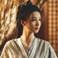 The drama Jade Dynasty tells the story of Kongsang prince Shiying and Chizu princess Zhuyan, whose fates become intertwined through a single flower. (Image / Weibo) The drama Jade Dynasty tells the story of Kongsang prince Shiying and Chizu princess Zhuyan, whose fates become intertwined through a single flower. (Image / Weibo)