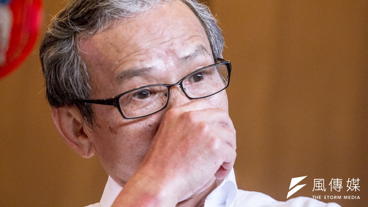 談到他的兒子,吳念真說他們倆是好朋友,彼此在工作上都會互相幫忙。(曾原信攝) 談到他的兒子,吳念真說他們倆是好朋友,彼此在工作上都會互相幫忙。(曾原信攝)