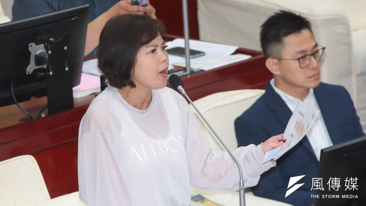 有意挑戰港湖區立委的國民黨台北市議員游淑慧(見圖)質問,台北市議員李彥秀稱其實一直都在準備選立委,那不是對去年投票給她「裝孝維」?(資料照,顏麟宇攝)