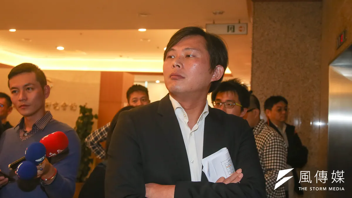 「罷免黃國昌這一役,堪稱2018年底基層大選前哨戰役,也是人民對『蔡英文不當政府』的不信任投票,似乎隨著罷昌運動的刺激,也找到宣洩的管道!」。(資料照,陳明仁攝)